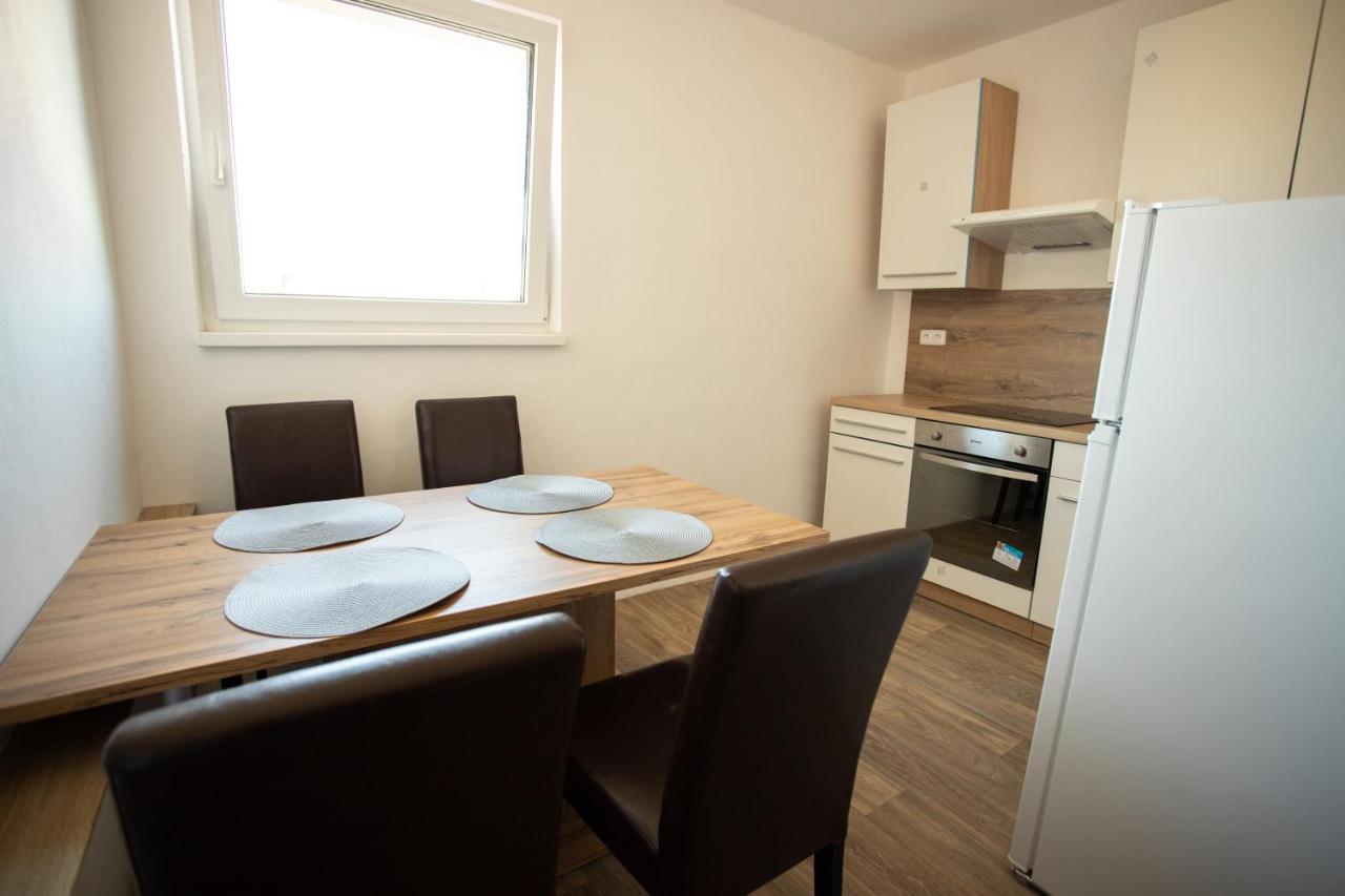 Černá v Pošumaví Tina Apartments المظهر الخارجي الصورة